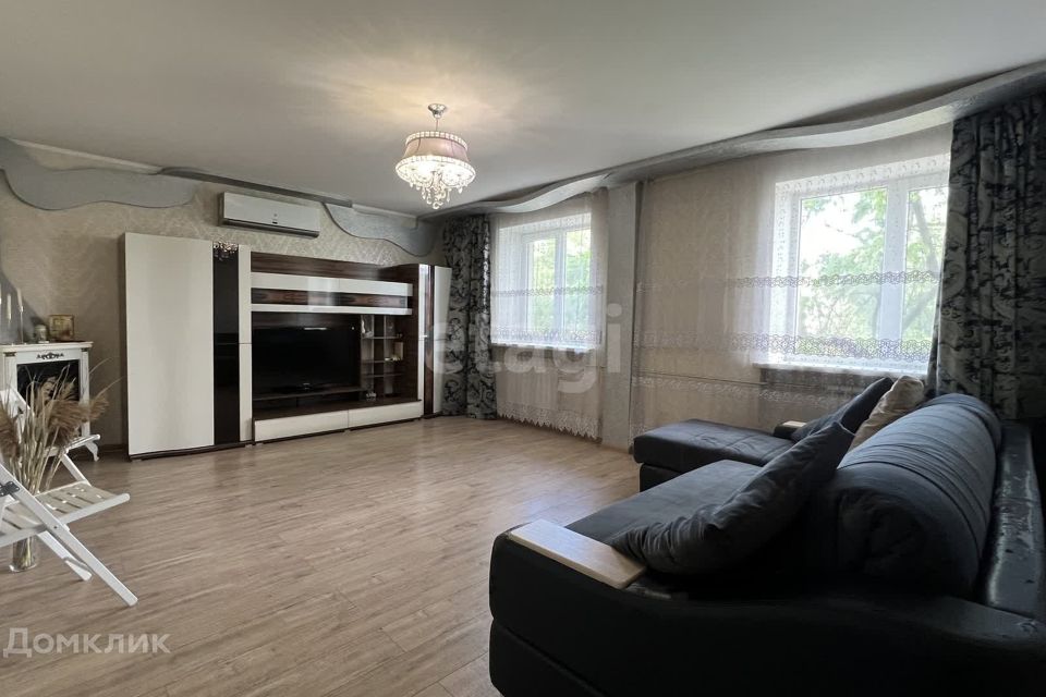 Продаётся 1-комнатная квартира, 57.4 м²
