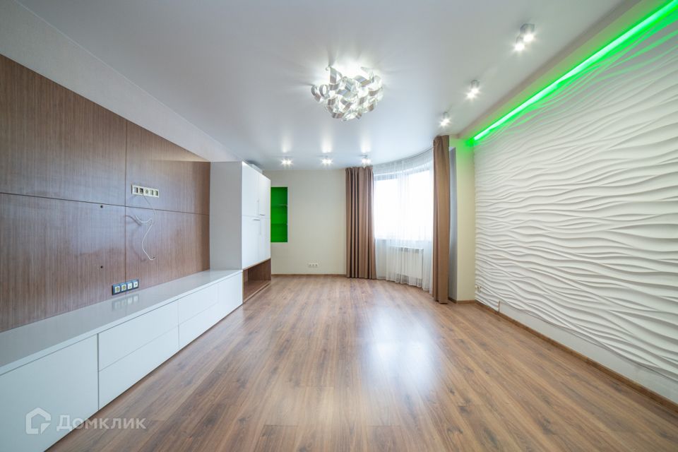 Продаётся 3-комнатная квартира, 109.9 м²