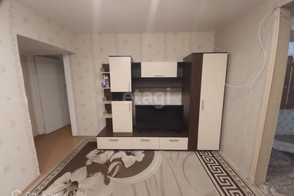 Продаётся 3-комнатная квартира, 58.3 м²
