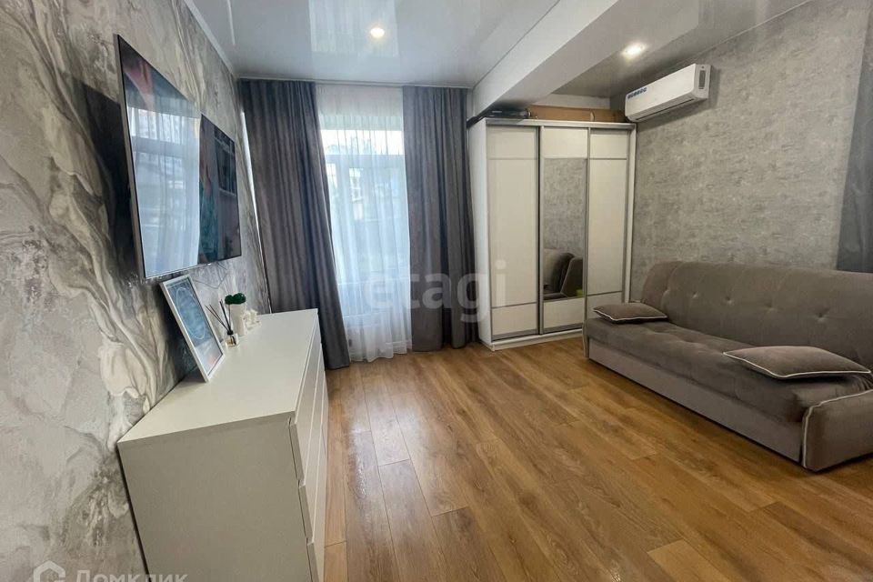 Продаётся 2-комнатная квартира, 46.8 м²