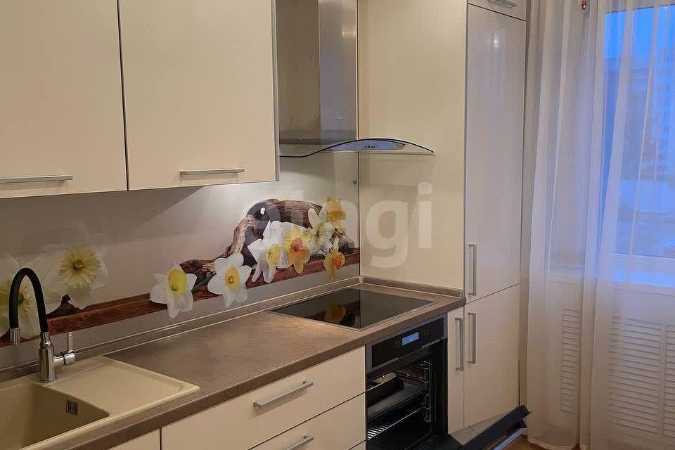 Продаётся 3-комнатная квартира, 64 м²