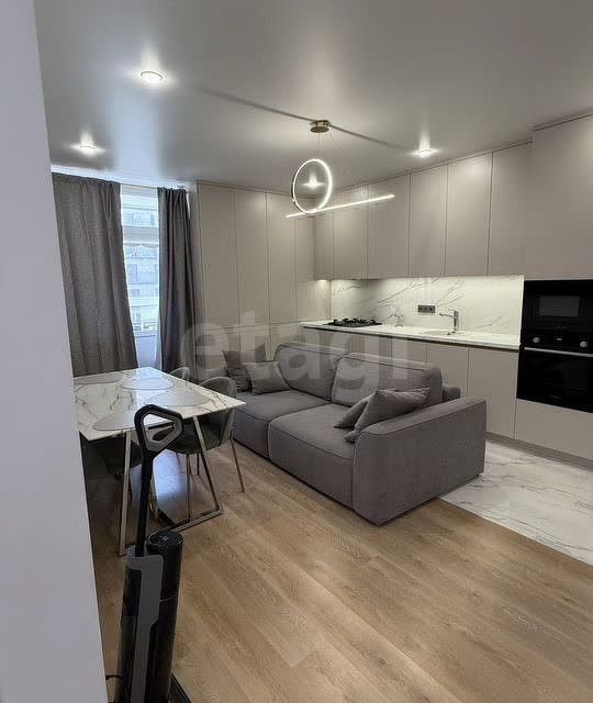 Продаётся 2-комнатная квартира, 63.2 м²