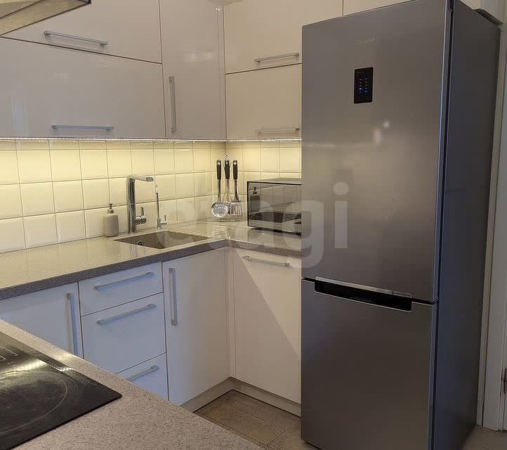 Продаётся 2-комнатная квартира, 63.6 м²