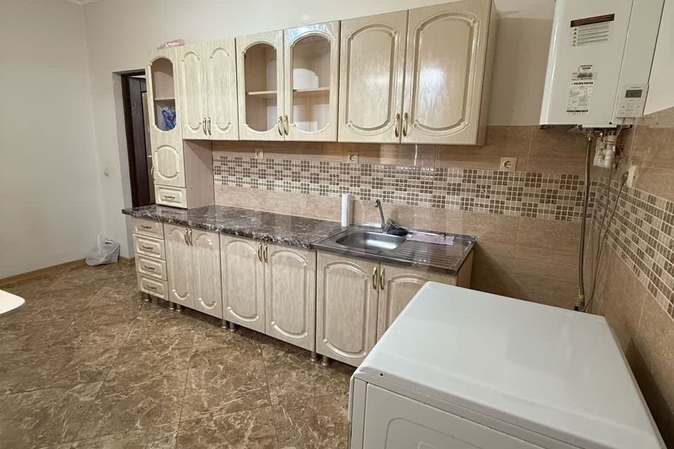 Продаётся 1-комнатная квартира, 55.3 м²