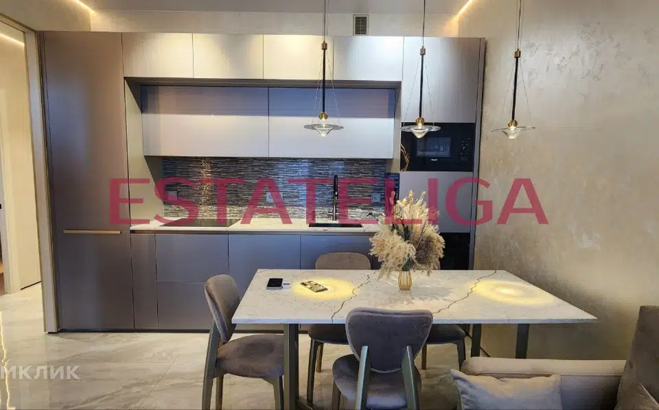 Продаётся 2-комнатная квартира, 67.3 м²