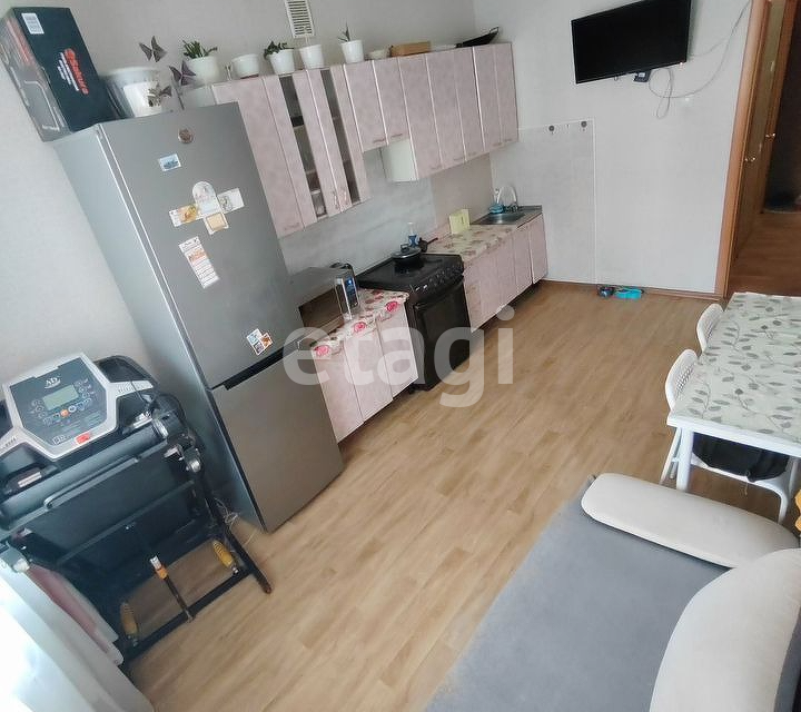 Продаётся 2-комнатная квартира, 64 м²