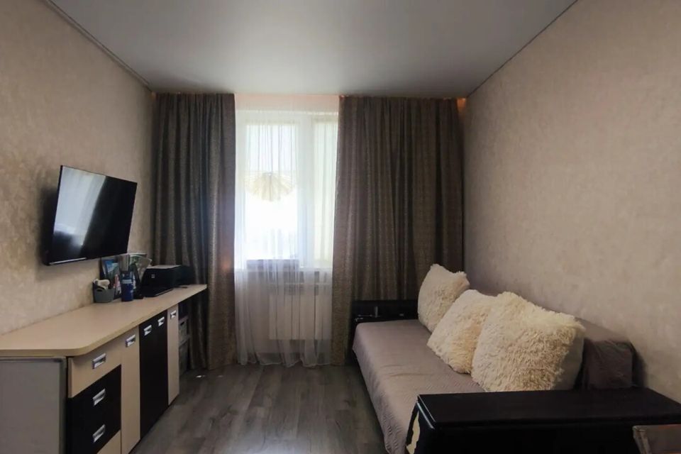 Продаётся 1-комнатная квартира, 42 м²