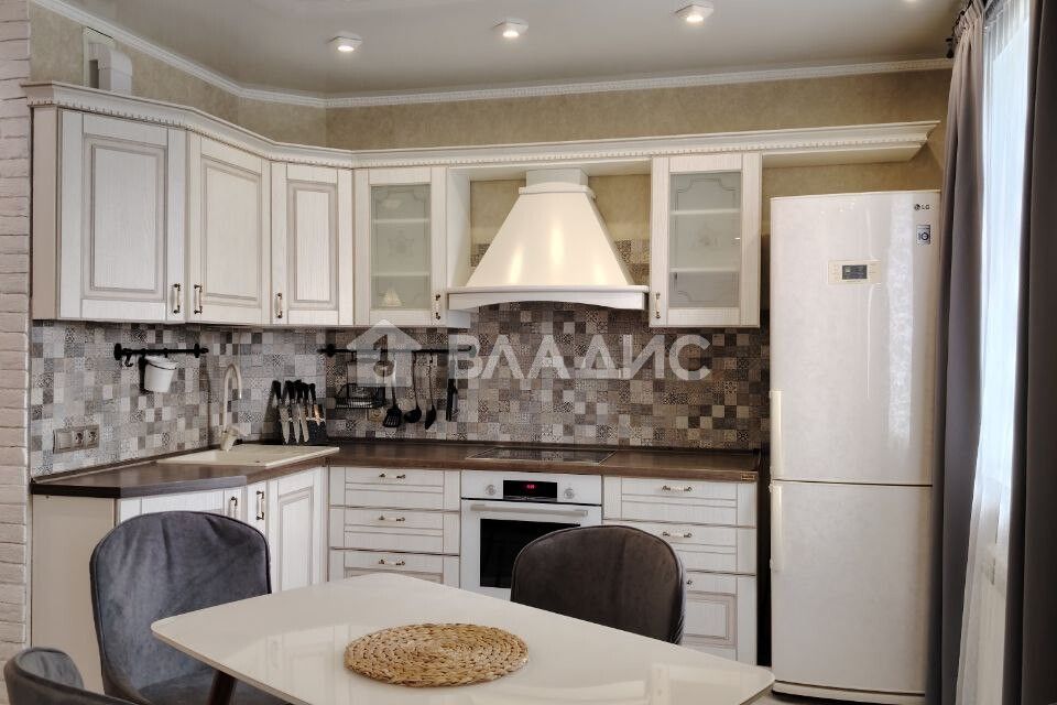 Продаётся 2-комнатная квартира, 74.5 м²