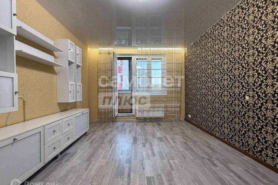 Продаётся 1-комнатная квартира, 37.9 м²