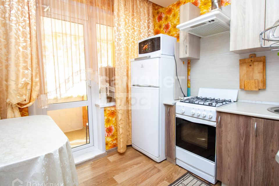 Продаётся 3-комнатная квартира, 48.2 м²