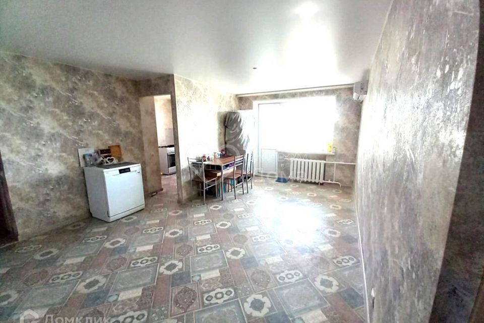 Продаётся 3-комнатная квартира, 57.8 м²