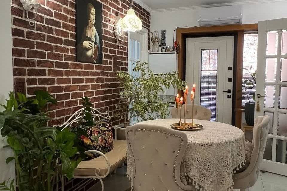 Продаётся 1-комнатная квартира, 46.2 м²