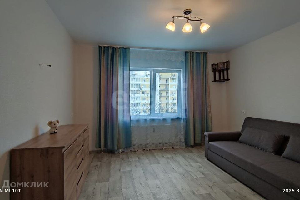 Продаётся 1-комнатная квартира, 40.8 м²