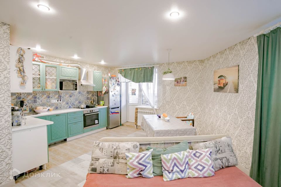 Продаётся 2-комнатная квартира, 64 м²