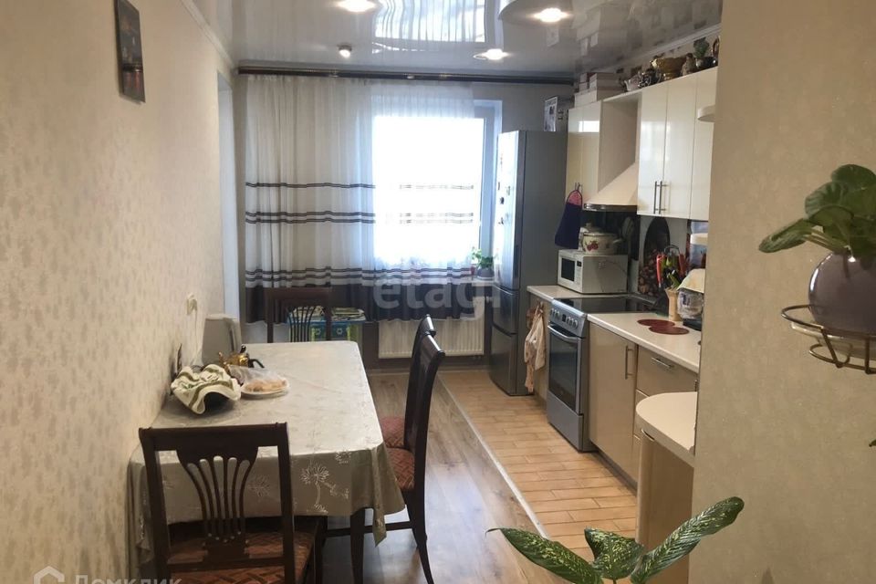 Продаётся 3-комнатная квартира, 74.4 м²
