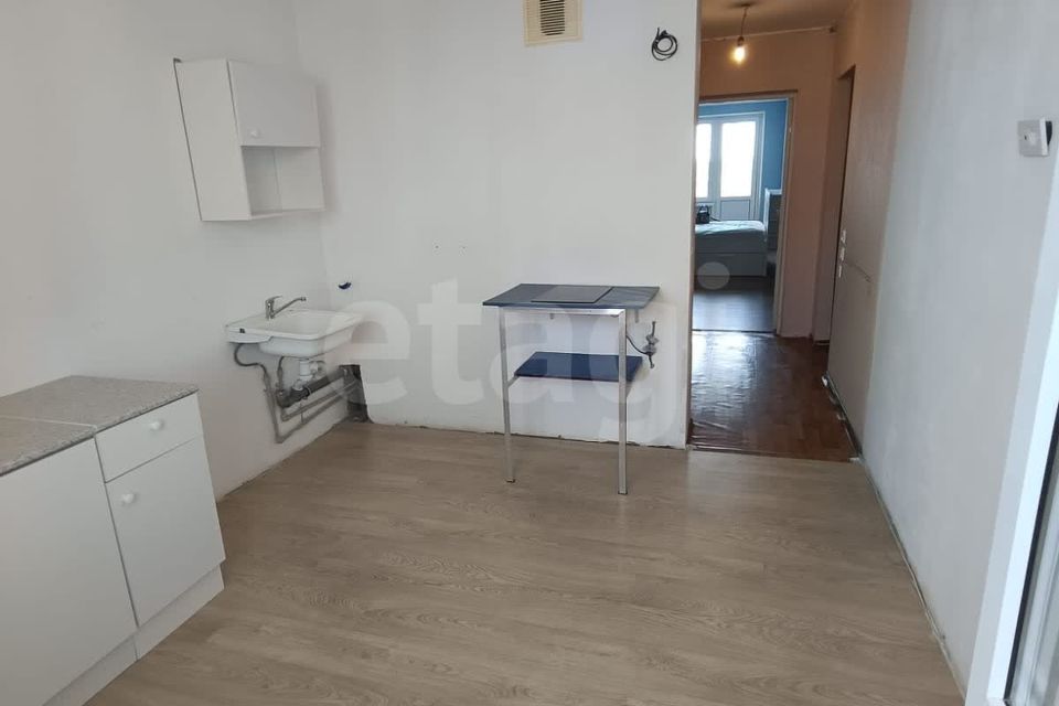 Продаётся 1-комнатная квартира, 43.2 м²