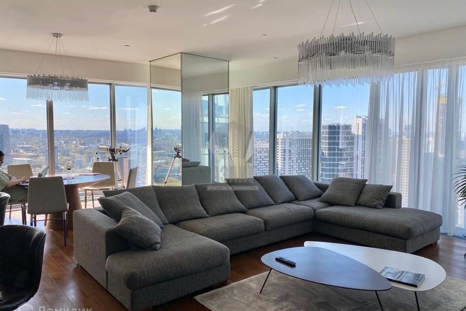 Сдаётся 3-комнатная квартира, 170 м²