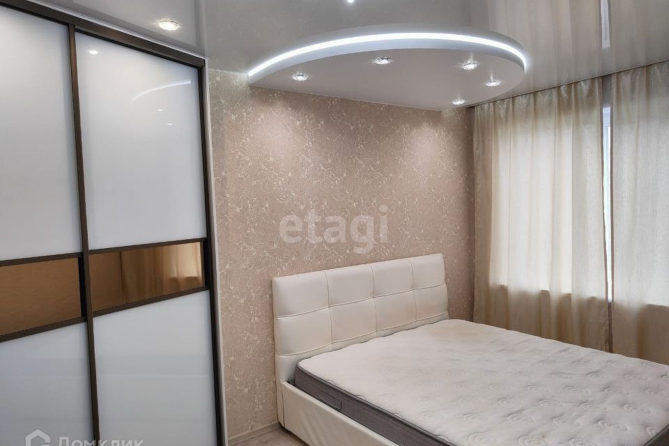 Продаётся 2-комнатная квартира, 76.1 м²