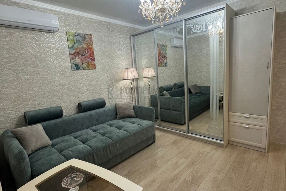 Продаётся 1-комнатная квартира, 42 м²