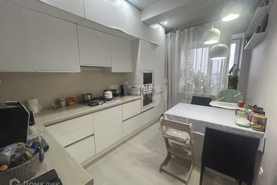 Продаётся 2-комнатная квартира, 80.4 м²