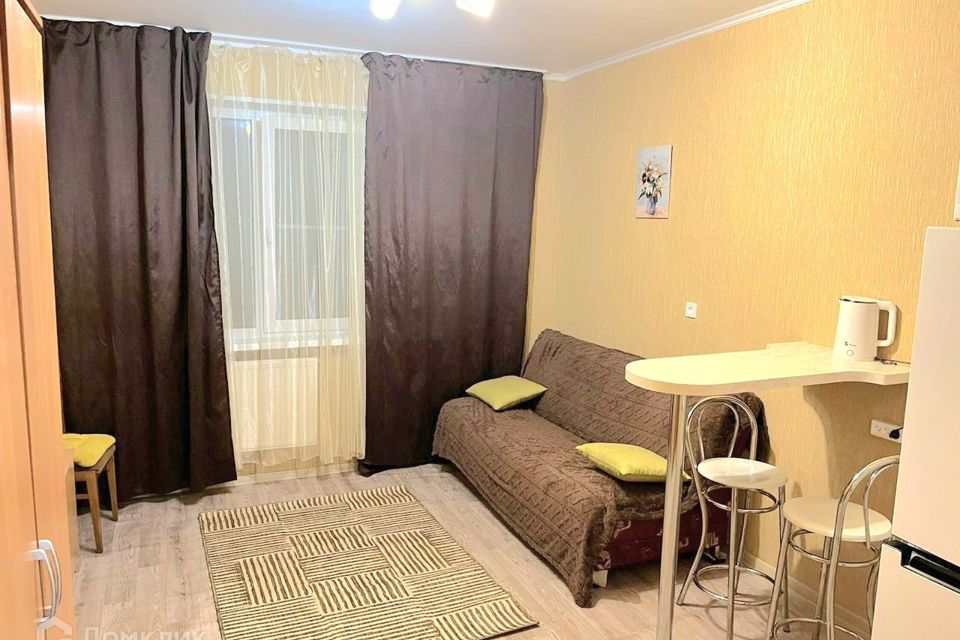 Продаётся комната в 2-комн. квартире, 15 м²