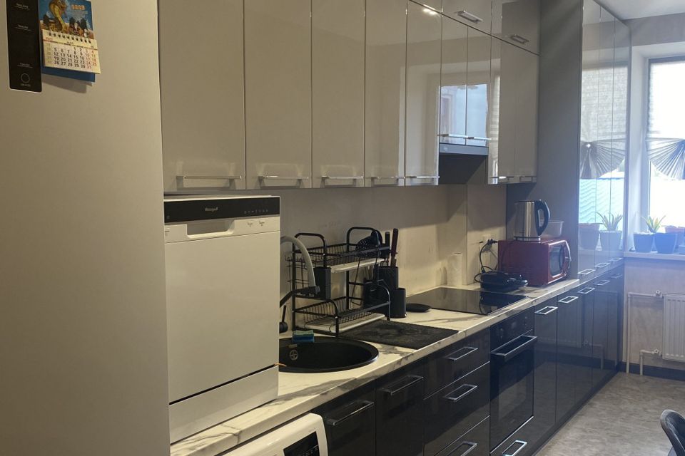 Продаётся 1-комнатная квартира, 46.3 м²