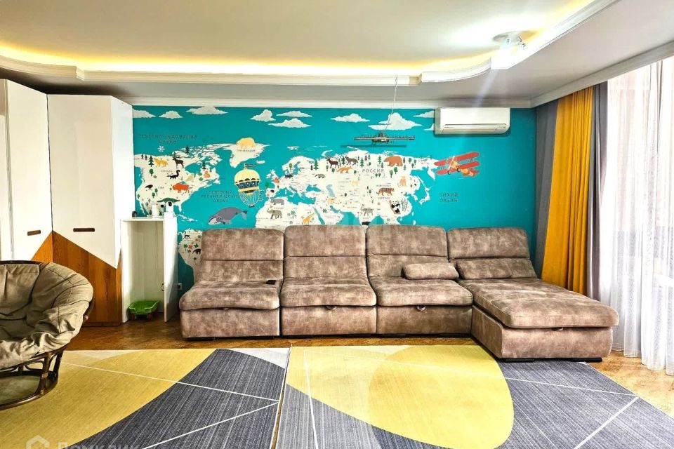 Продаётся 2-комнатная квартира, 98 м²