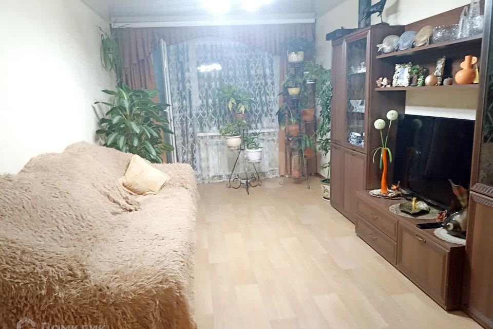Продаётся 3-комнатная квартира, 58.9 м²