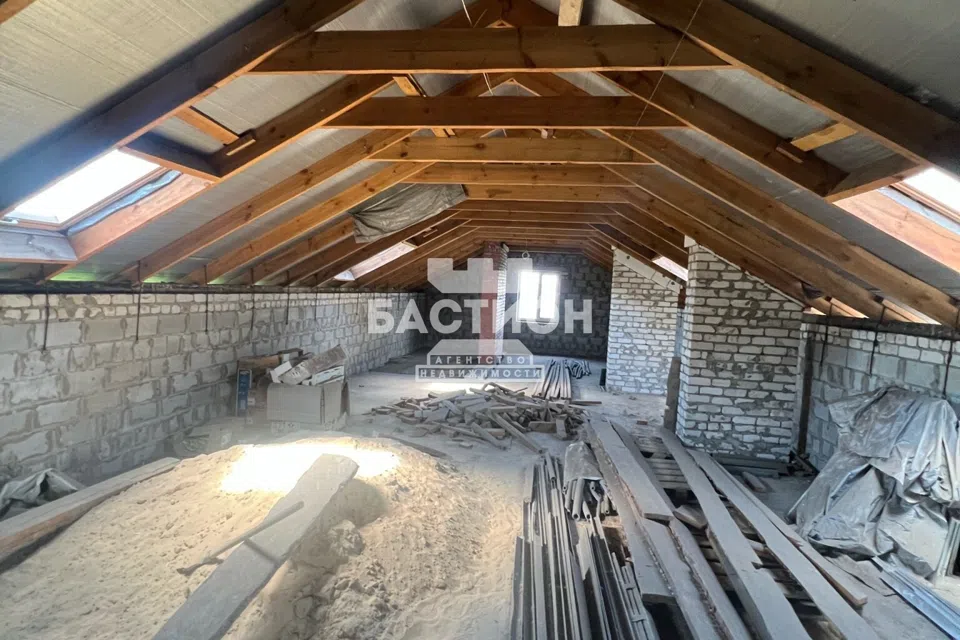 Продаётся 2-этажный дом, 650 м²