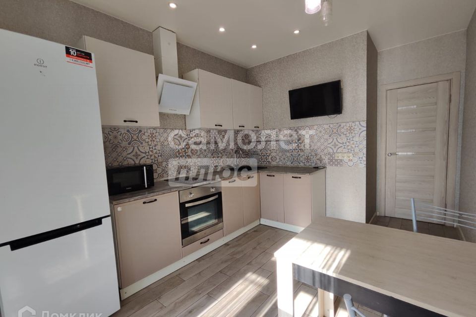 Продаётся 1-комнатная квартира, 38.2 м²