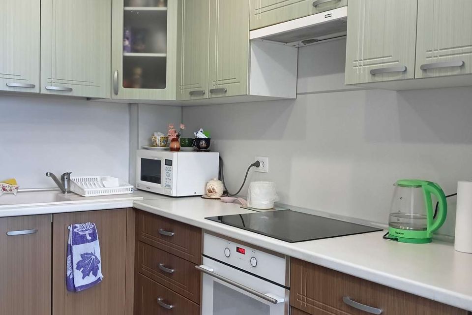 Продаётся 4-комнатная квартира, 74 м²