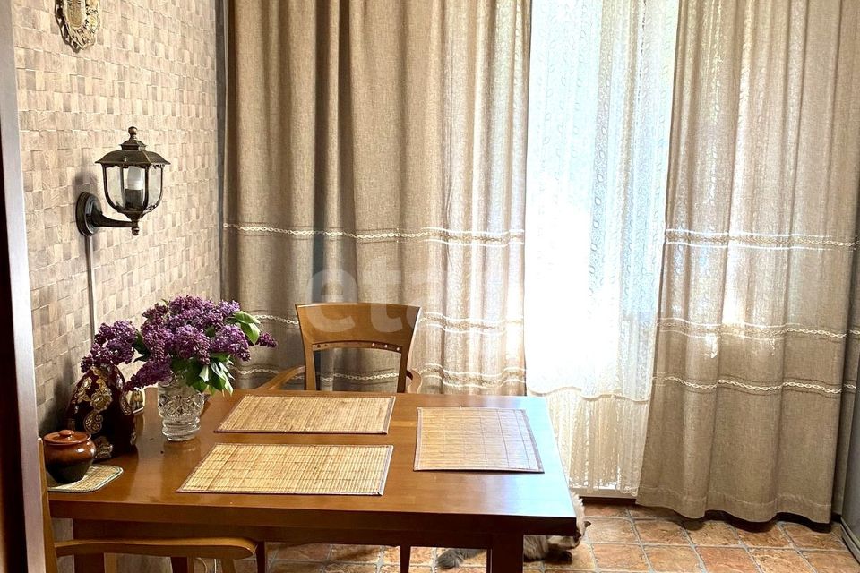 Продаётся 2-комнатная квартира, 60 м²