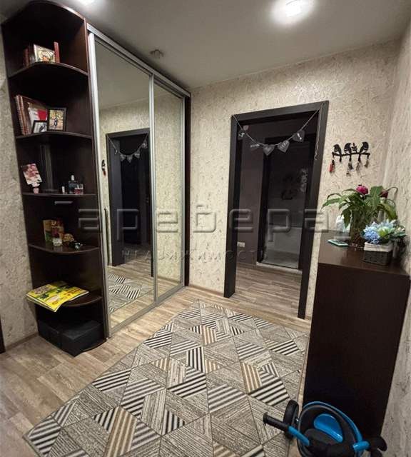 Продаётся 3-комнатная квартира, 66.6 м²