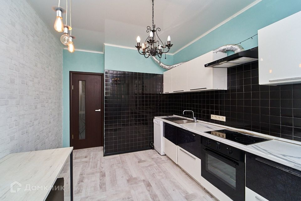 Продаётся 1-комнатная квартира, 42.3 м²