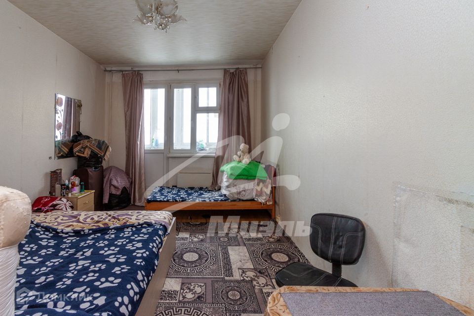 Продаётся 4-комнатная квартира, 105.8 м²