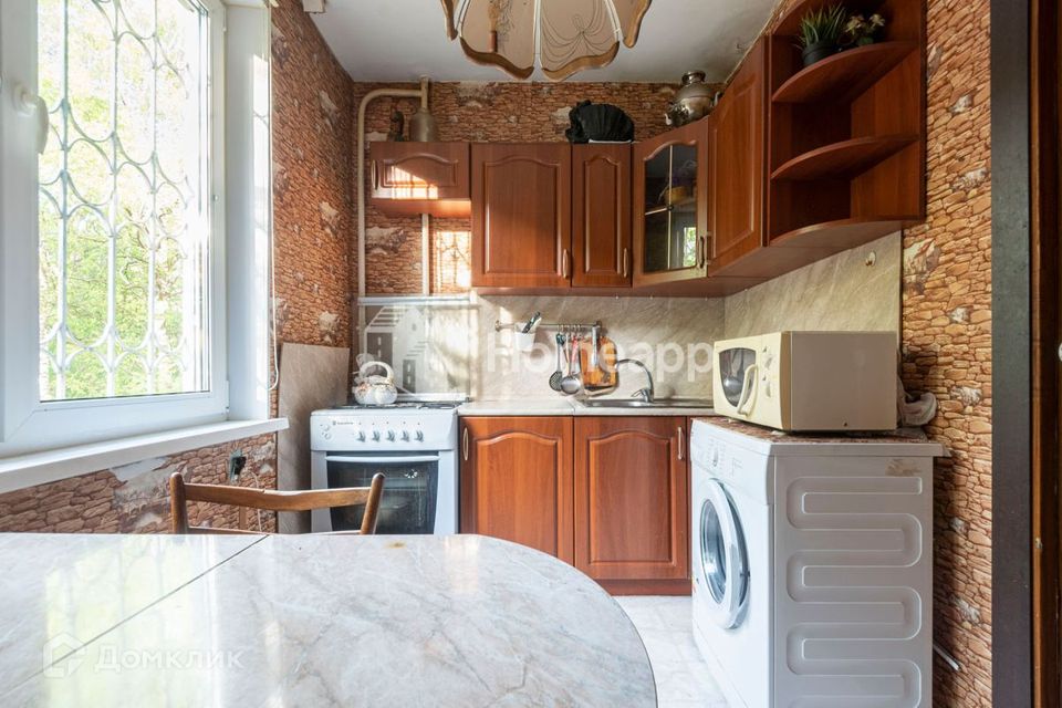 Продаётся 3-комнатная квартира, 62.8 м²