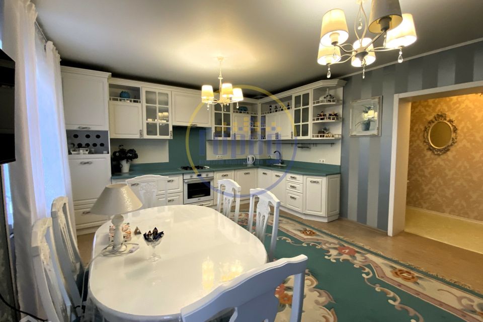 Продаётся 2-комнатная квартира, 86.2 м²