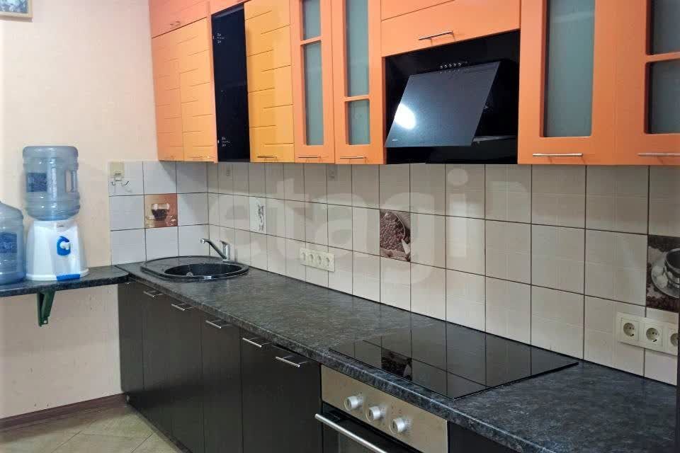 Продаётся 2-комнатная квартира, 76.1 м²