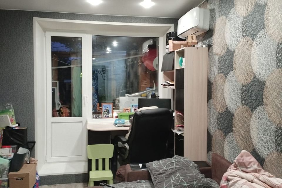 Продаётся 3-комнатная квартира, 55.6 м²