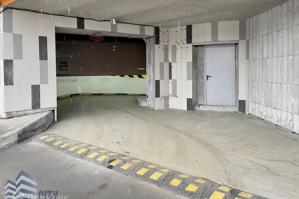 Продаётся машиноместо, 23.6 м²
