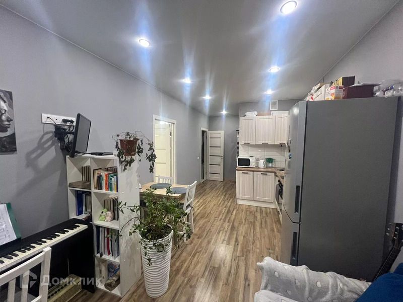 Продаётся 1-комнатная квартира, 41.2 м²
