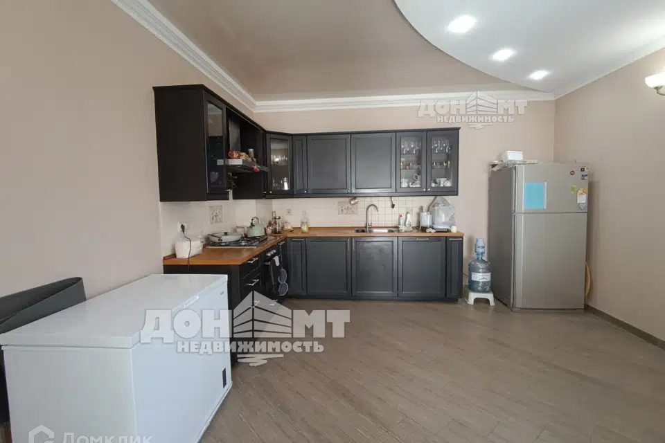 Продаётся 2-этажный дом, 245 м²