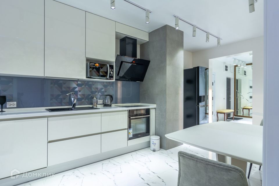 Сдаётся 3-комнатная квартира, 85 м²