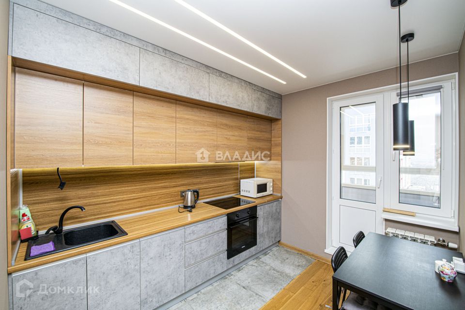 Сдаётся 1-комнатная квартира, 42 м²
