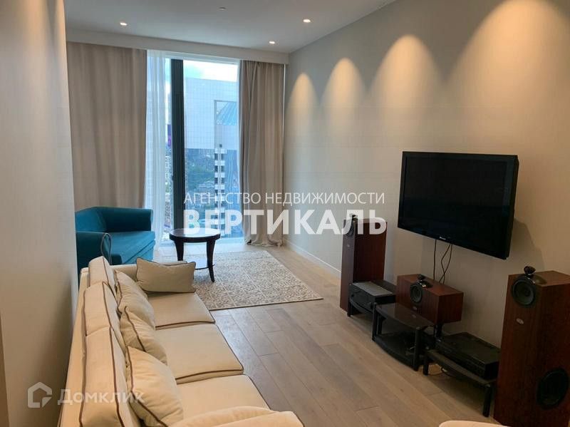 Сдаётся 2-комнатная квартира, 72 м²