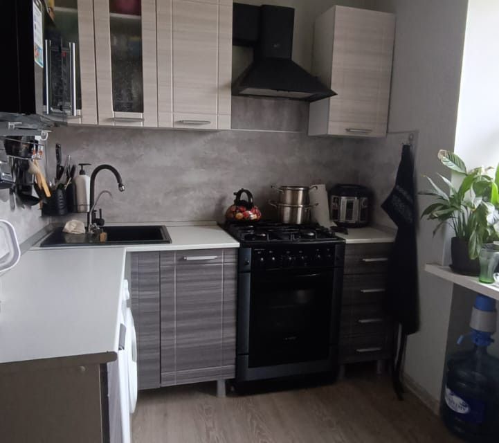 Продаётся 3-комнатная квартира, 63 м²