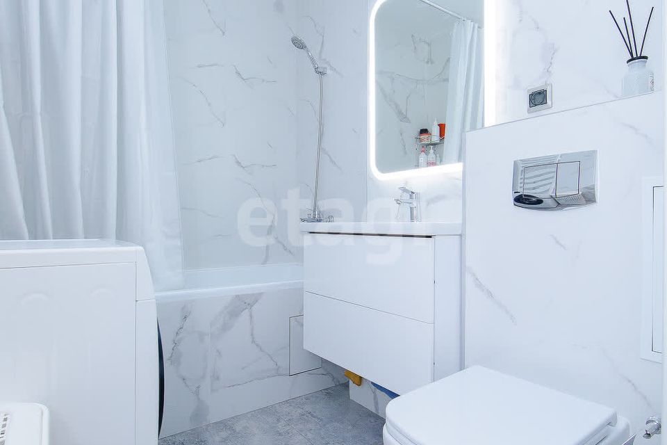 Продаётся 1-комнатная квартира, 42.7 м²