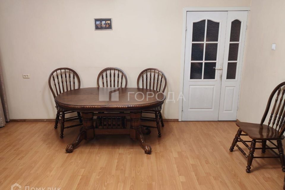 Продаётся 5-комнатная квартира, 99.5 м²