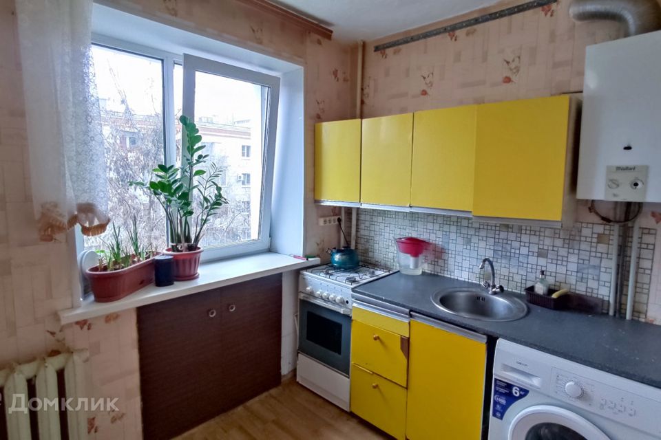 Продаётся 3-комнатная квартира, 55.4 м²