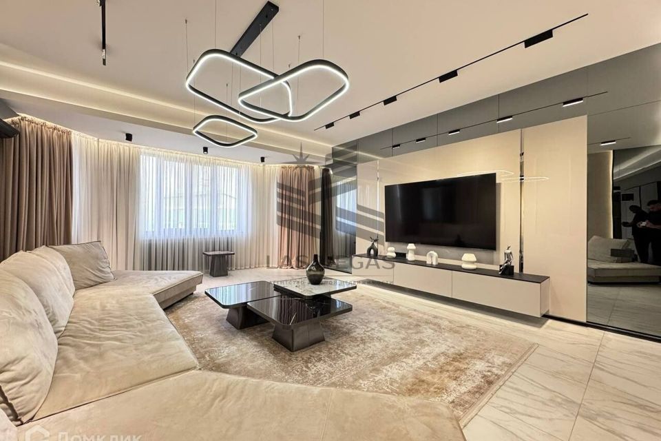 Сдаётся 3-комнатная квартира, 120 м²